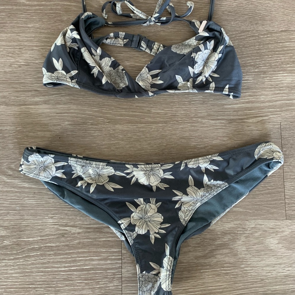 Roxy swim suit